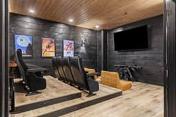 Creekside Oasis
