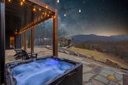 Onyx Oasis