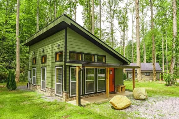 Cottage 6 - Image 1