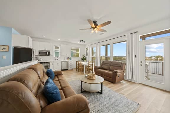 21A WatersEdge